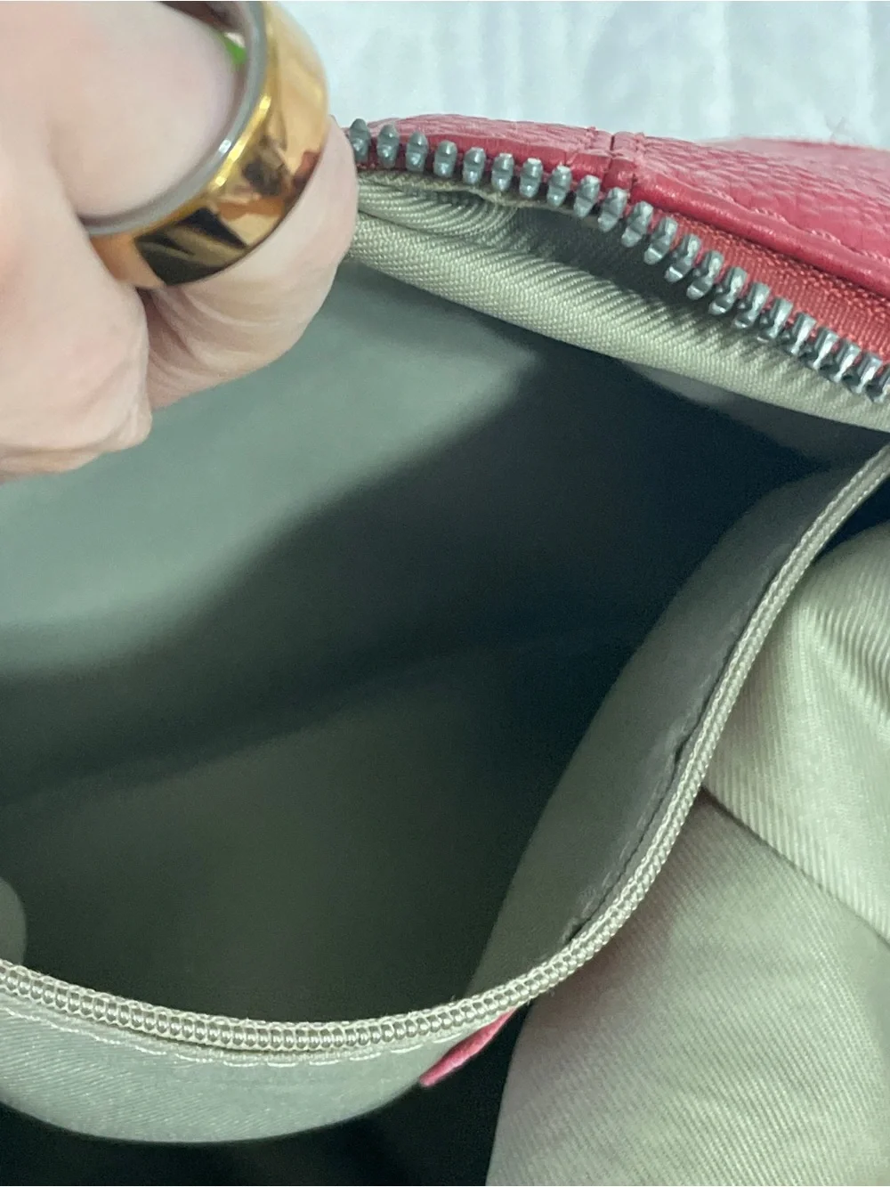 AMERICAN LEATHER CO. Red Leather Hobo Bag - Women's Everyday Carry